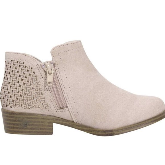 NWB Mia Kids Girls Darlette BlushFaux Leather Perforated Ankle Boots 12M - Picture 5 of 7